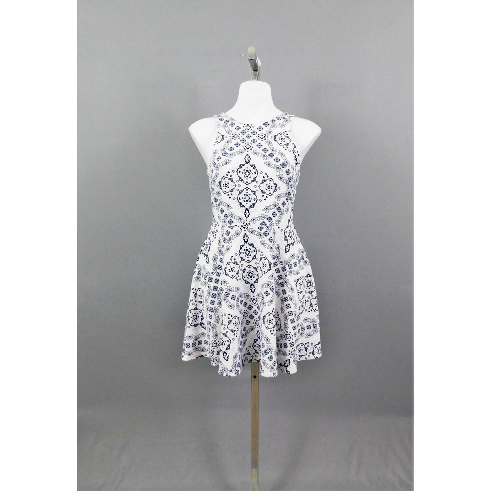 Prince & Fox Women's Dress,‎ Size M, White/Blue, 93% Polyester, 7% Spandex